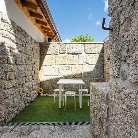Modern Stone Loft Apartment Guimaraes Exterior photo