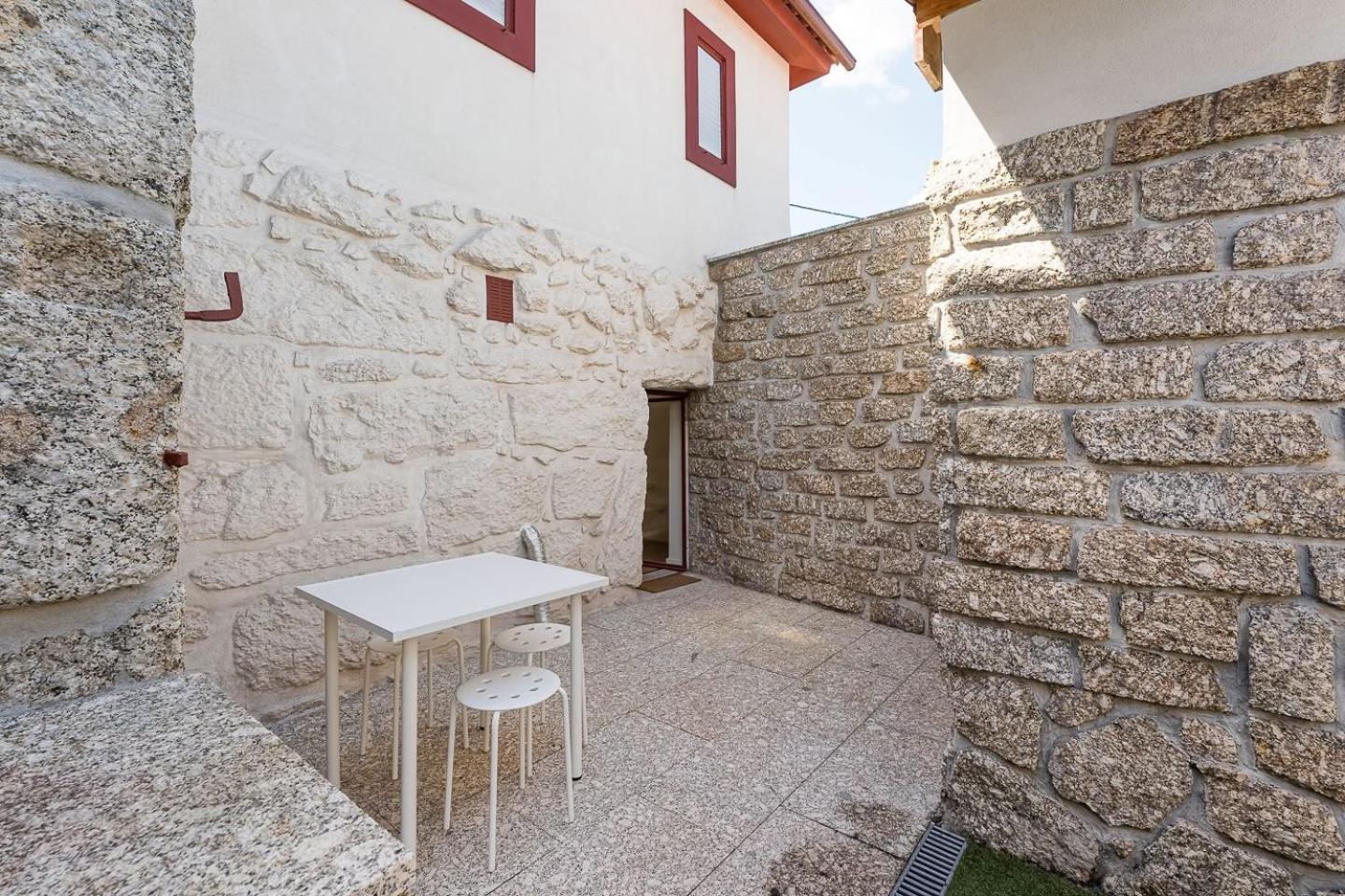 Modern Stone Loft * Guimaraes